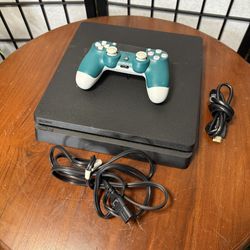 PlayStation 4 PS4 Video Game Console and Controller