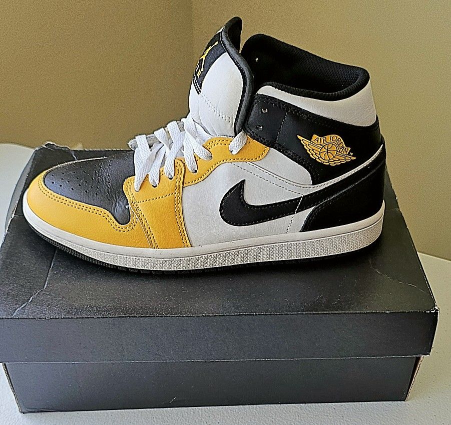 Air Jordan 1 Mid
