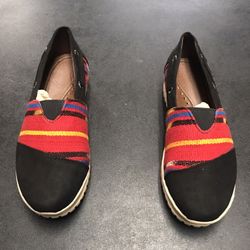 Guatemalan Hand Made Women Flat Shoes