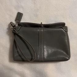 New Authentic Coach Wristlet  - Super Cute 
