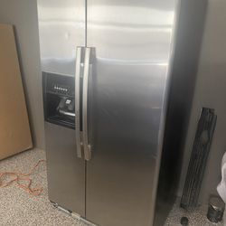 Refrigerator And Microwave Oven