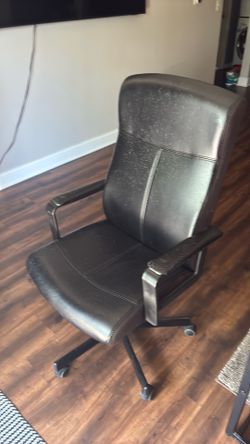 Executive Chair