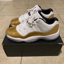 Jordan 11s Low