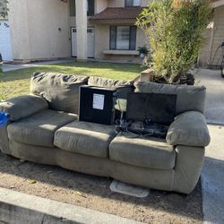Free Sofa And computer