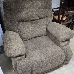 La-Z-Boy Recliner in great cindition