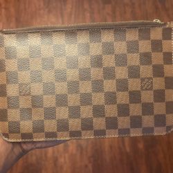 Louis Vuitton Pochette Pouch 