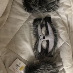 Hannah Anderson kids Sloth Mask And gloves New