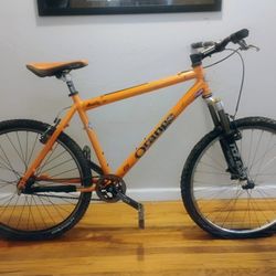 Classic Mountain Bike By Orange With XTR Caliper Lever And Hub