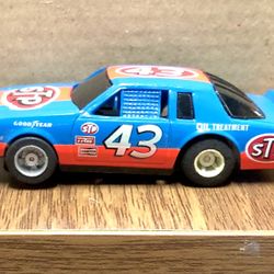 TYCO Magnum 440x2 Slot Car #8953 RICHARD PETTY STP GM STOCK CAR 