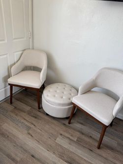 Set de dos sillas y un ottoman Conor beige