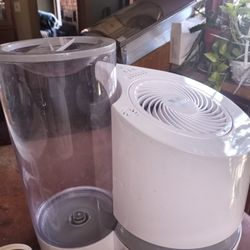 VORNADO EV100 Evaporative Whole Room Humidifier