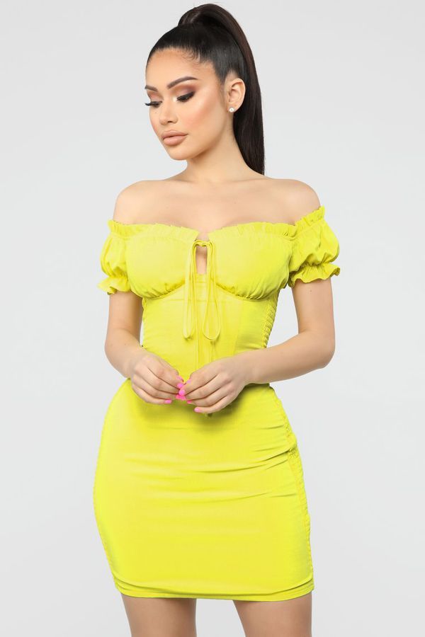 Fashion Nova Yellow Mini Dress / Vestido