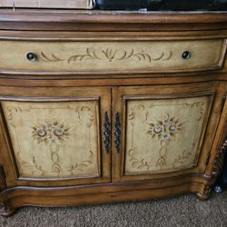 ***Cabinet***