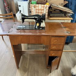 Vintage Singer Sewing Machine