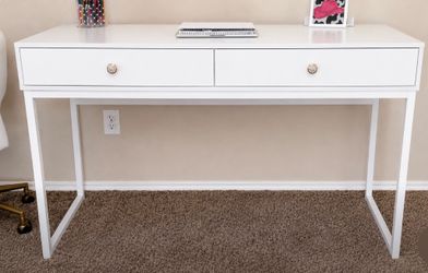 White desk with drawers - like new home office