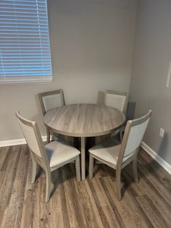 Dining table ( round) grey with 4 chairs