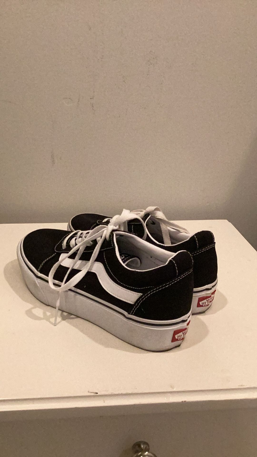 Women 9.5 Vans