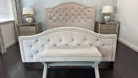 Bedroom set Cal King frame / Macys home furniture custom built