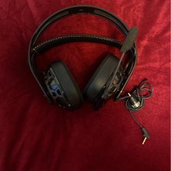 Rig PlayStation Or Xbox Compatible. Originally $90.