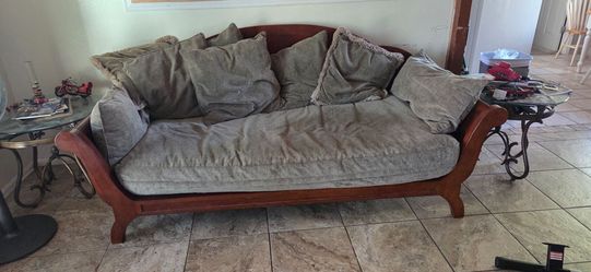 Day bed / couch