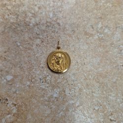 18k Yellow Gold Religious Medallion 