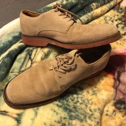 Shoes 9 M