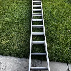 Aluminum Ladder - 24  ft