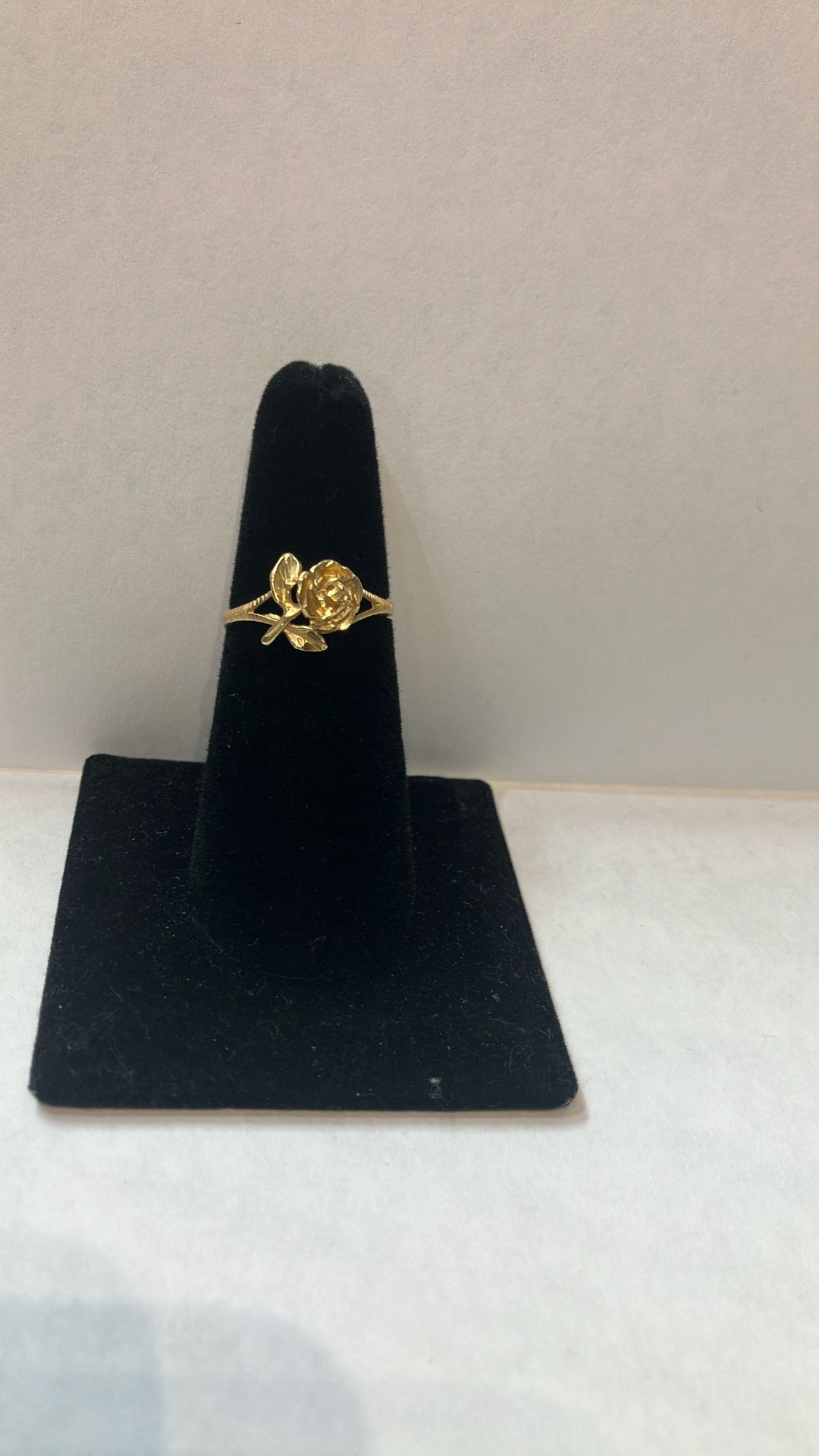 10k Yellow Gold Ring #109255-4 MJ 
