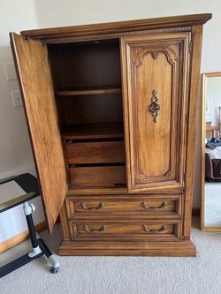 Beautiful King bedroom set