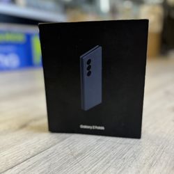 Samsung Galaxy Z Fold 5 5G (Unlocked) (Take It Home In Payment/ llévatelo a casa en pagos) 