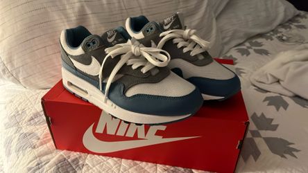 Worn in the house once