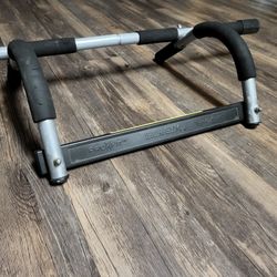 Pro Fit Doorway Pull Up Bar by Iron Gym