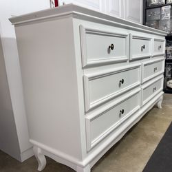 Royalcraft Dresser for Bedroom, Modern 7 Drawer Dresser with Solid Wood Legs and Painted Finish