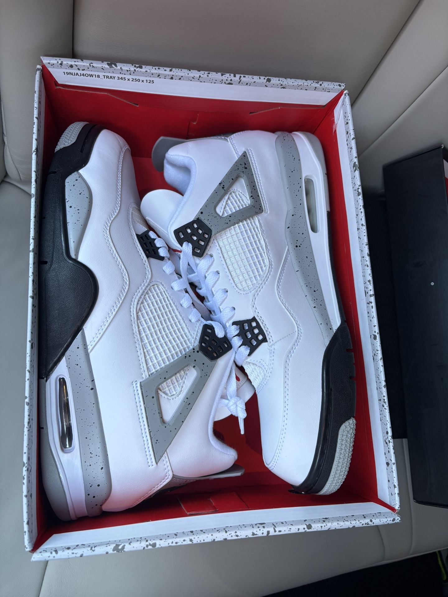 Jordan 4