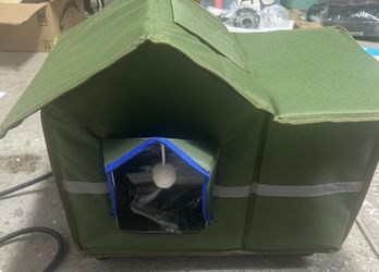 Heated Cat House