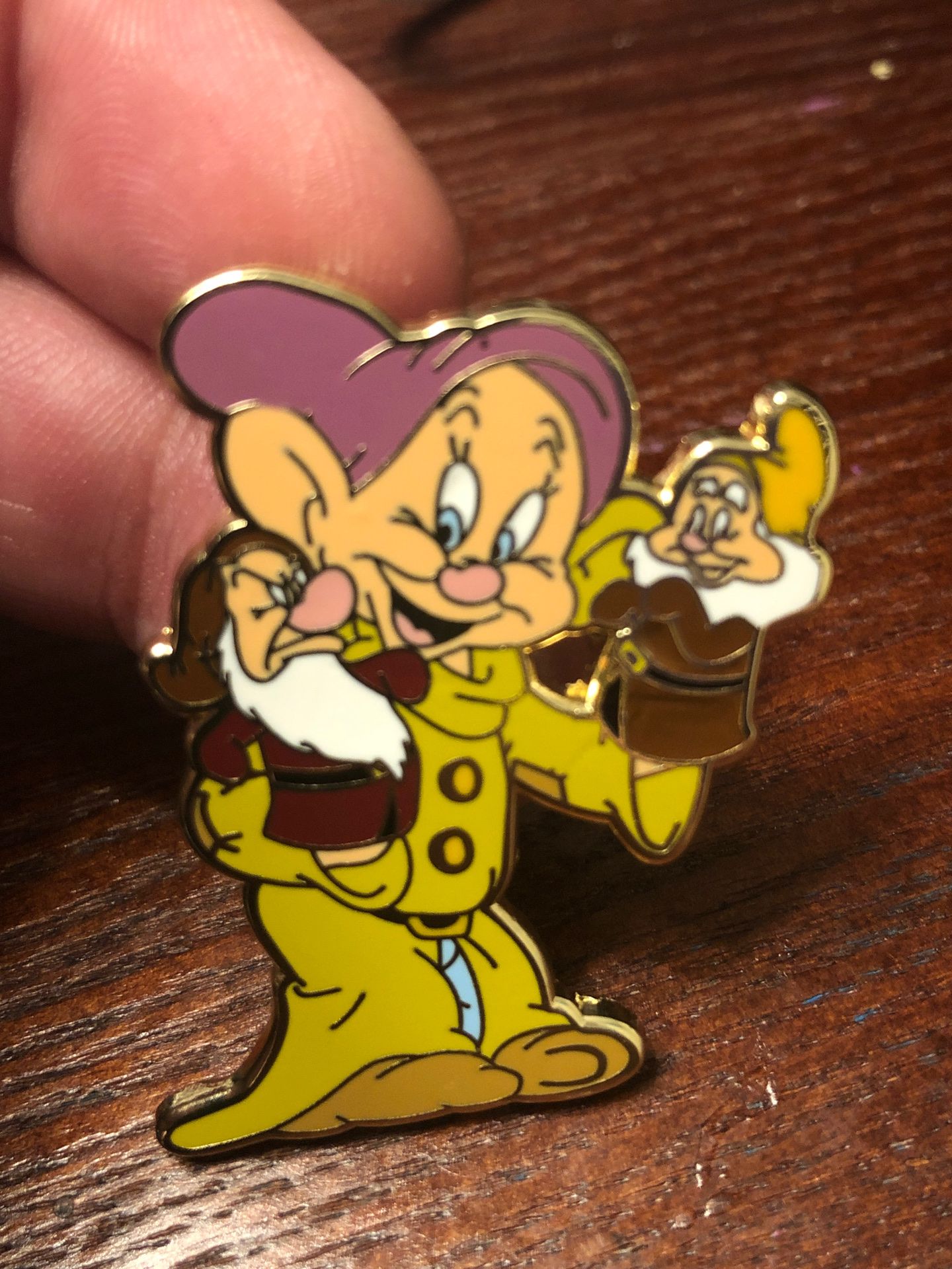 Disney’s DOPEY with Hand puppets Trading Pin
