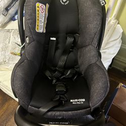 Maxi Cosí Car Seat With Dick 