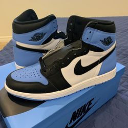 Air Jordan 1 Retro High OG “UNC Toe” University Blur/Black-White Size 11