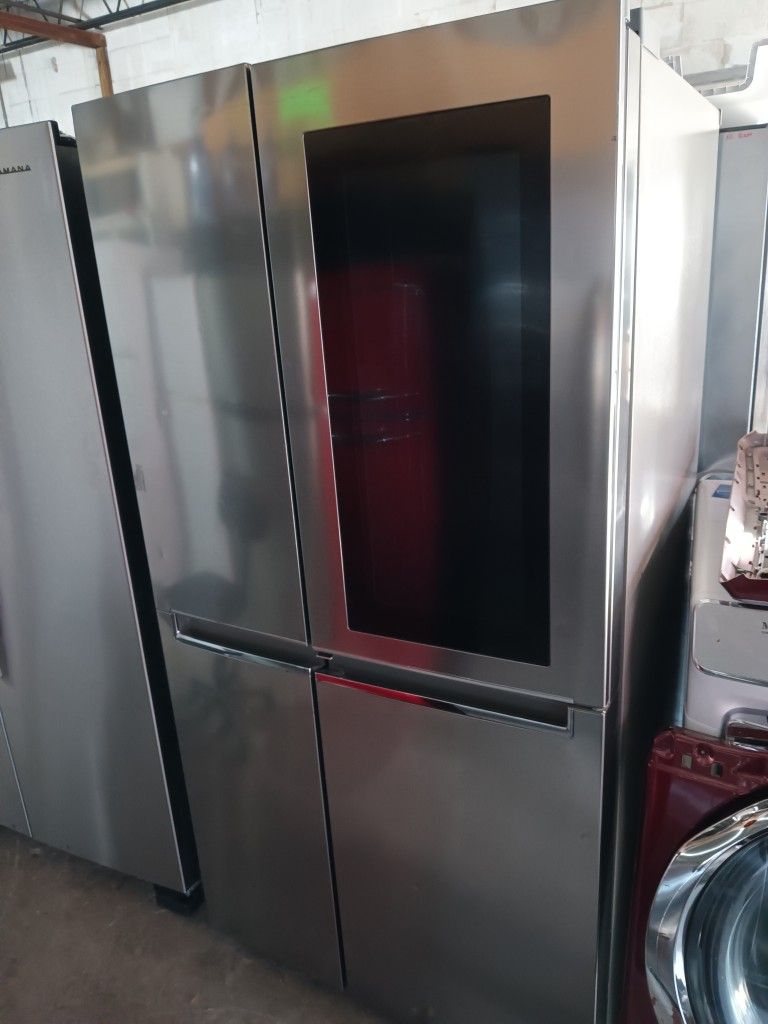 L/G Side By Side Refrigerator Black Stainless Steel Everything Works Good 👍