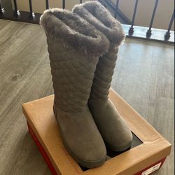 Woman’s Style & Co Winter Boots