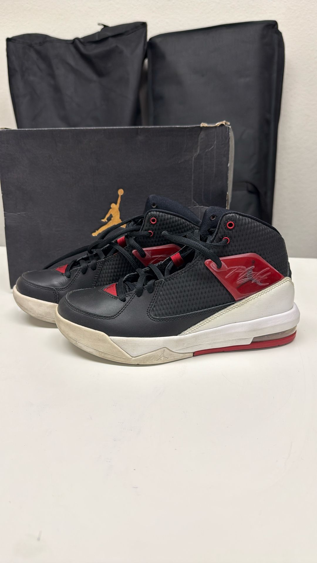 Jordan’s Size 4Y