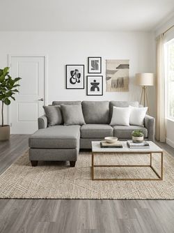 Gray sectional couch/sofa with chaise . Free delivery 🚚 same day delivery cash 💵 only