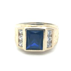Men’s 14k Yellow Gold Emerald Cut Blue Stone with CZ Cubic Zirconia Details Pinky Ring Size 7 GP3128522