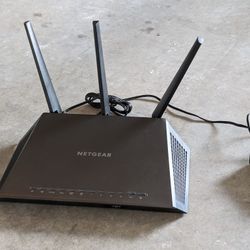 Netgear Nighthawk AC1900 R6900 Router 