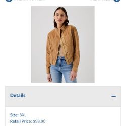 The QL5446DF Women's Camel Modern Jacket by Pact is a stylish and modern bomber jacket designed for women in size 3XL. Made from a comfortable cotton 