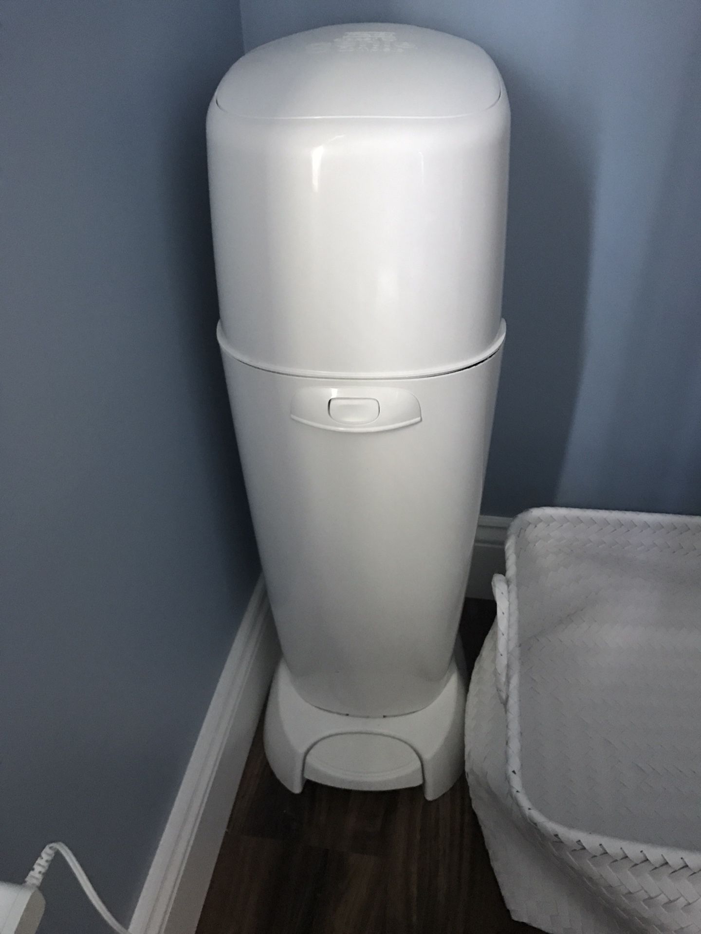 Diaper genie