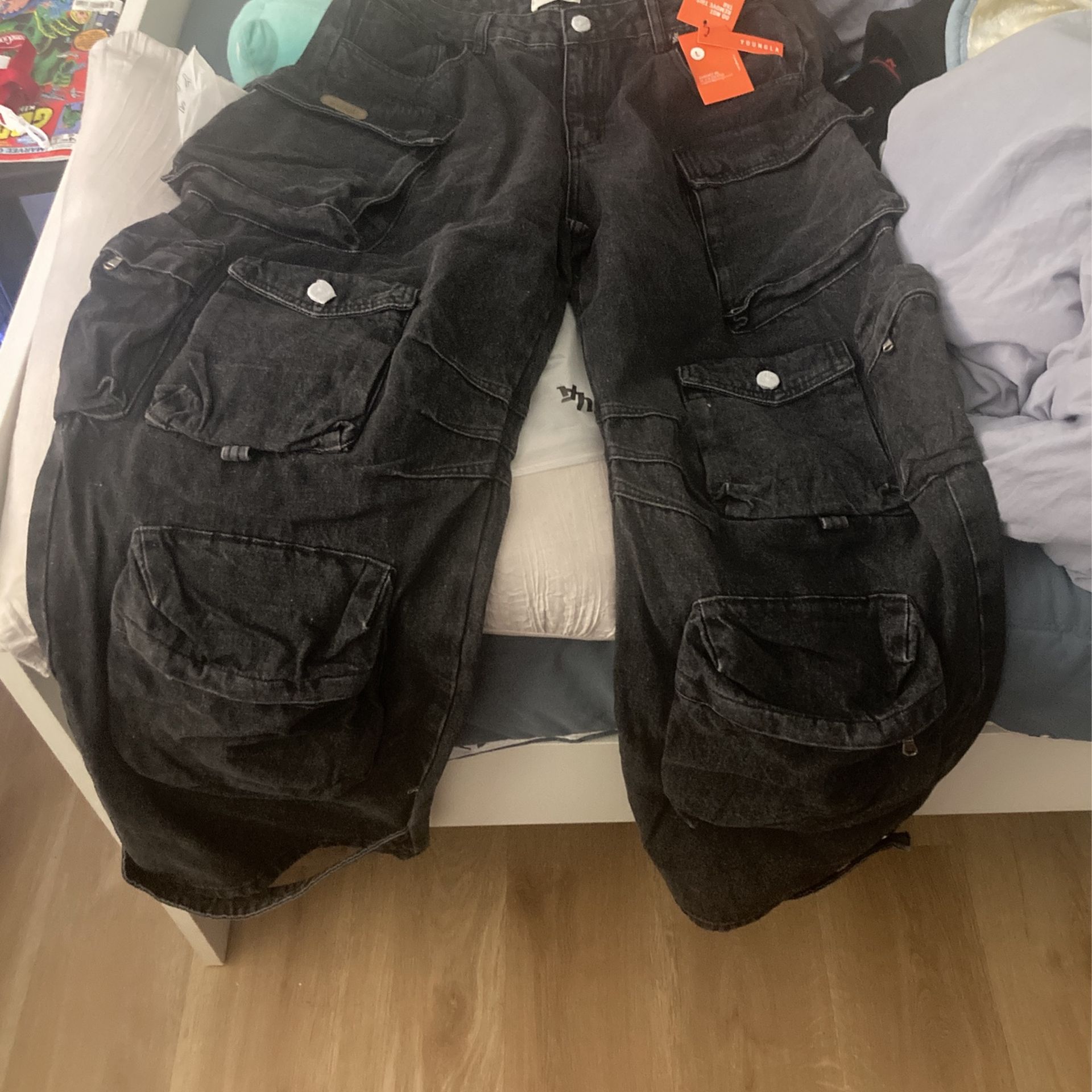 Young La Hella Pocket Jeans