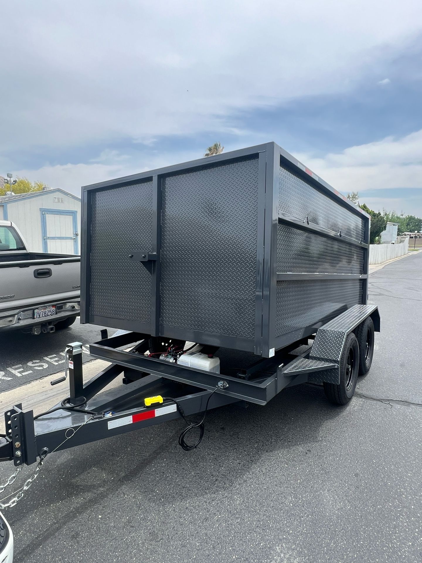 Dump Trailer Year 2025