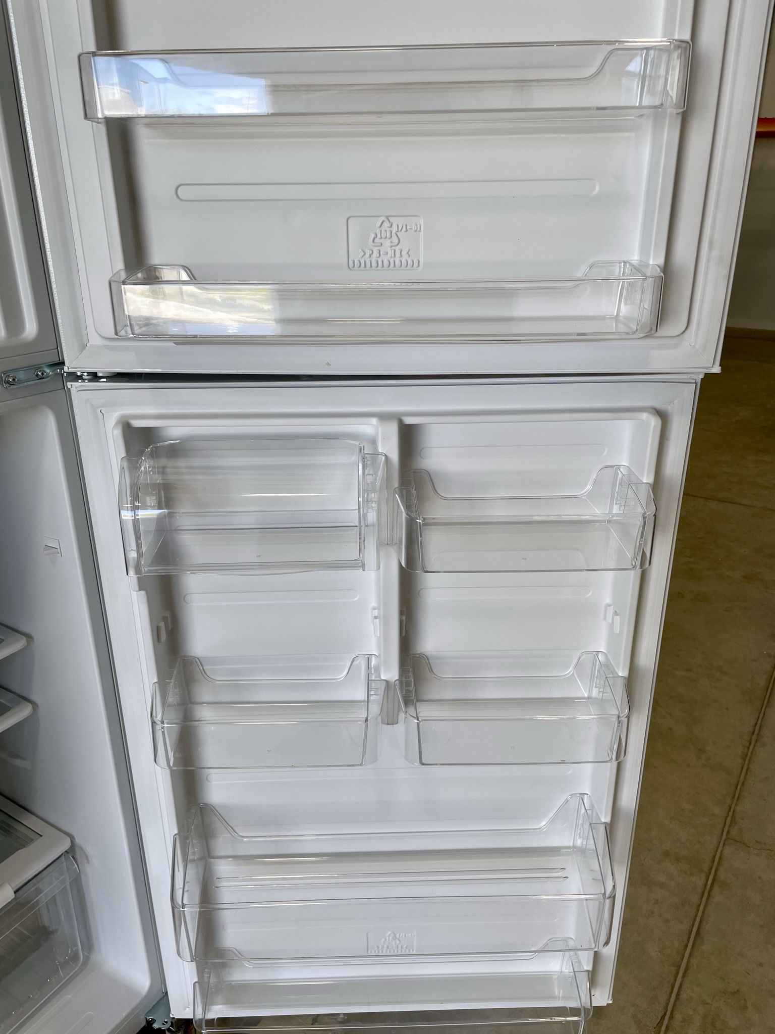 BLACK FRIDAY GE 18.3 cu. ft. TopFreezer Refrigerator, White for Sale