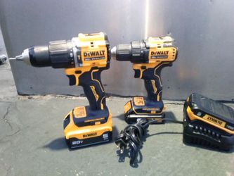 2 DeWalt drills, battery charger, 3 batteries